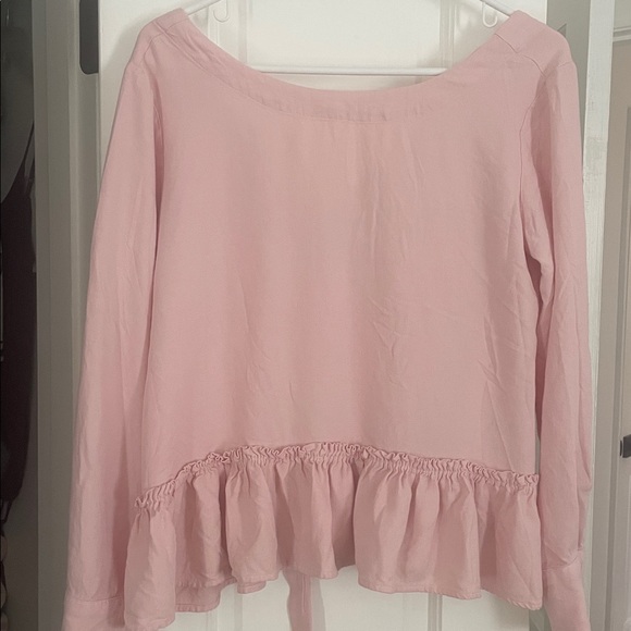 cloth & stone Tops - Cloth & Stone Blush/Light pink Ruffle Top with Open Back